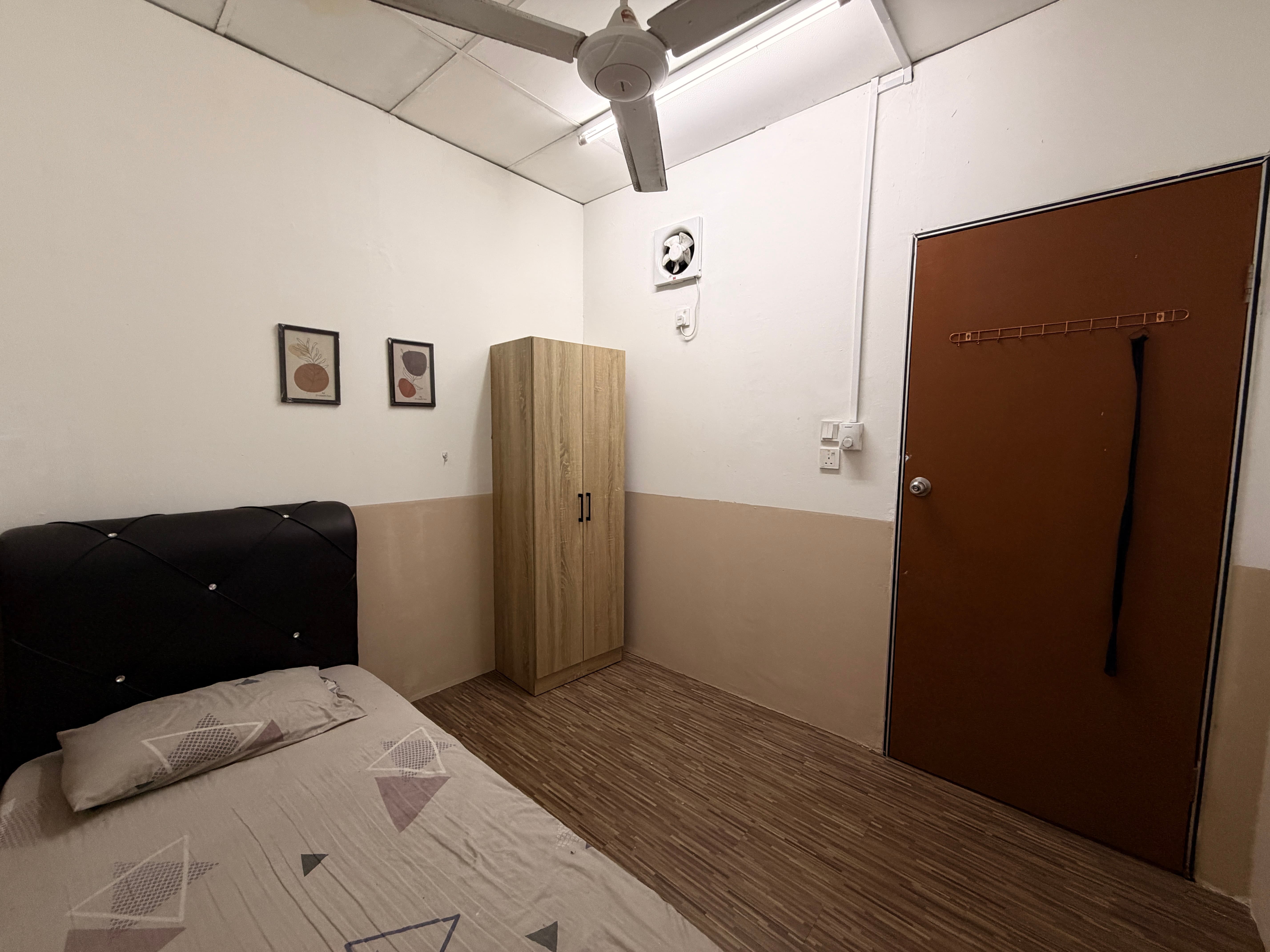 Larkin 06 - Single bedroom view 2